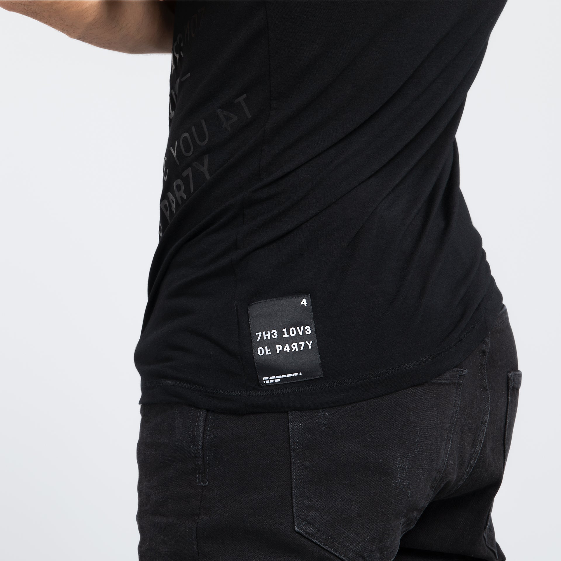 CADENCE TANK TOP · Black