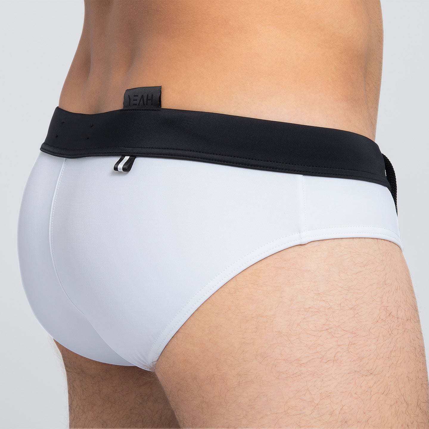SPLENDOR BRIEF · White