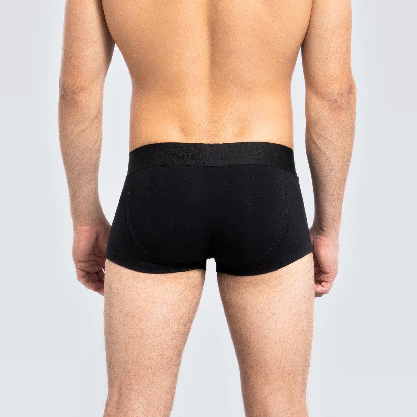 EASY TRUNK · Black Wave